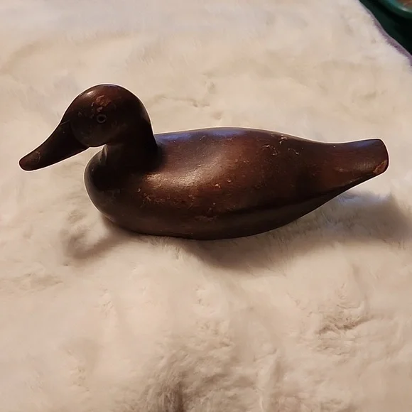 VINTAGE WOODEN DECOY DUCK SOLID WOOD FIGURE TABLETOP DECOR POLISHED FOLK ART. - Picture 1 of 10